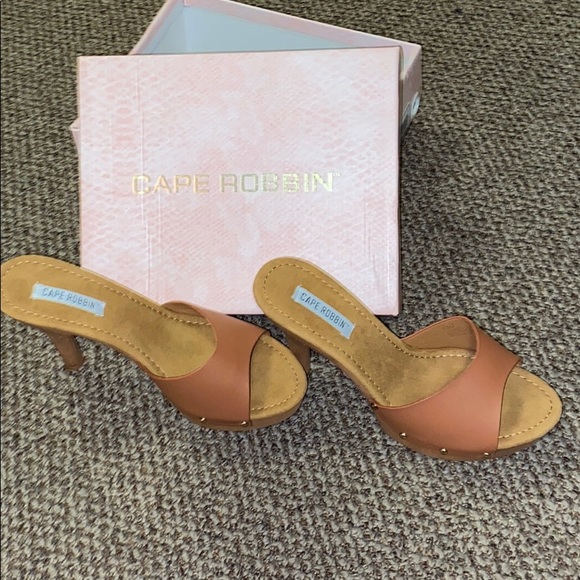 Cape Robbin heels - Picture 2 of 4